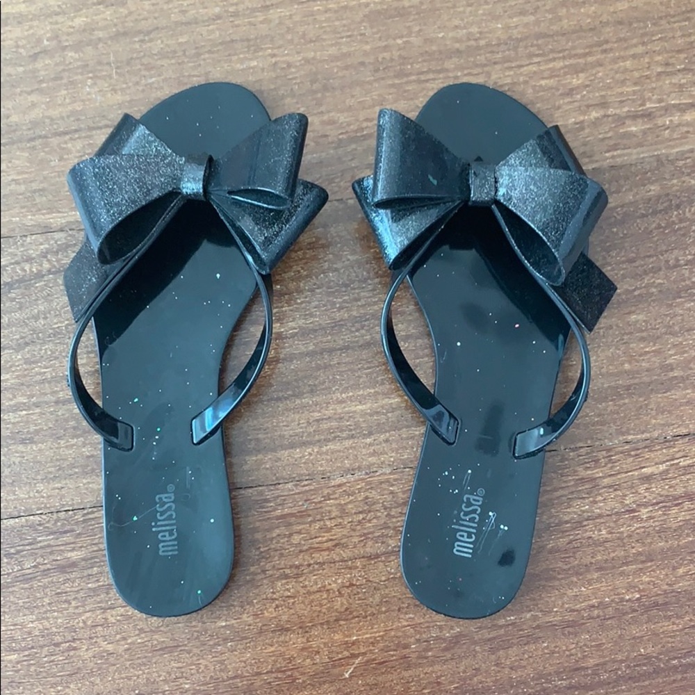 Melissa Harmonic Bow Flip Flop Black